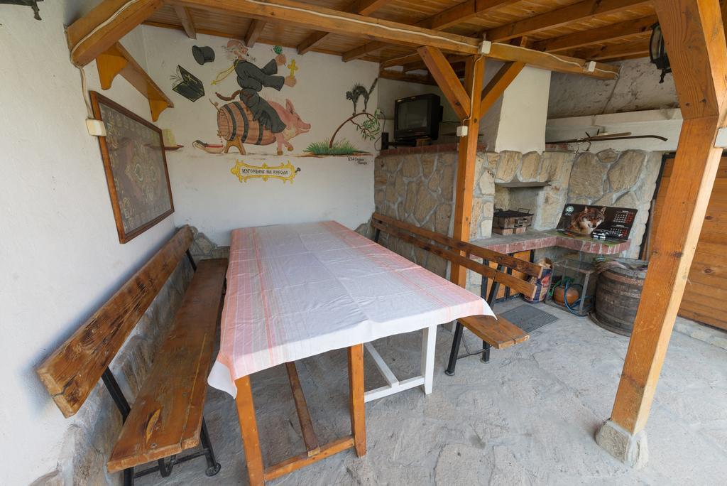 Marinovata Kashta Guest House Veliki Preslav Exterior foto